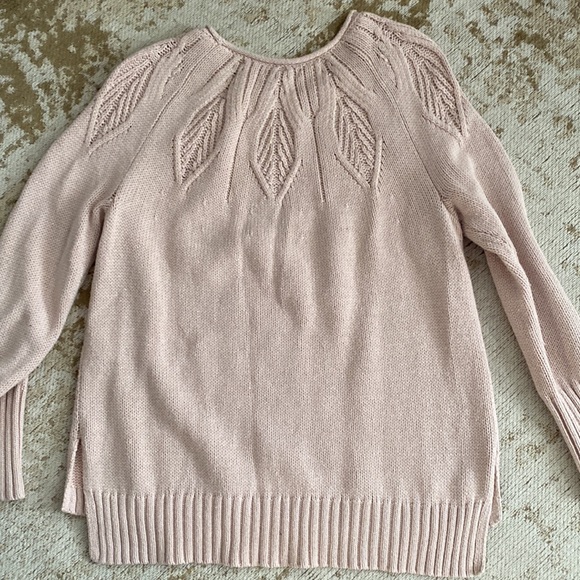 Chaps Sweater Blush Pink with Sparingly Thin Gold Threading Size Large - Picture 3 of 5